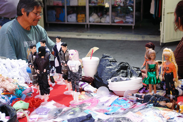 Mucho color y pocas ventas 3